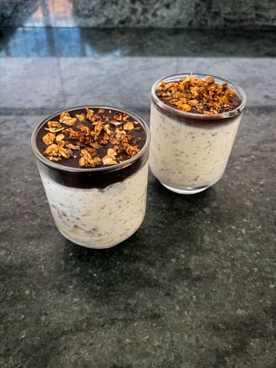 Mini vasitos de helado de stracciatella realfood Mini vasitos de helado de stracciatella realfood