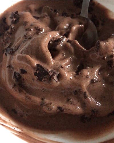 Helado de chocolate (plátano) Helado de chocolate (plátano)