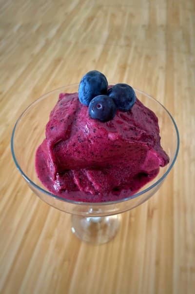 Helado de arándanos. Helado de arándanos.